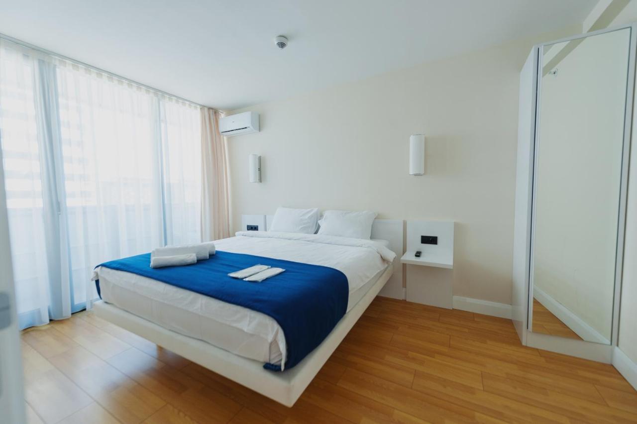 Orbi City Suite Batumi Exterior photo