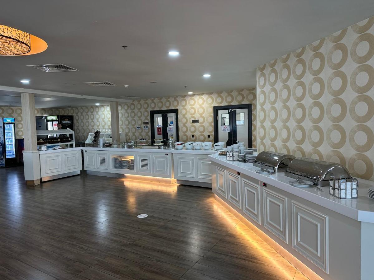 Orbi City Suite Batumi Exterior photo