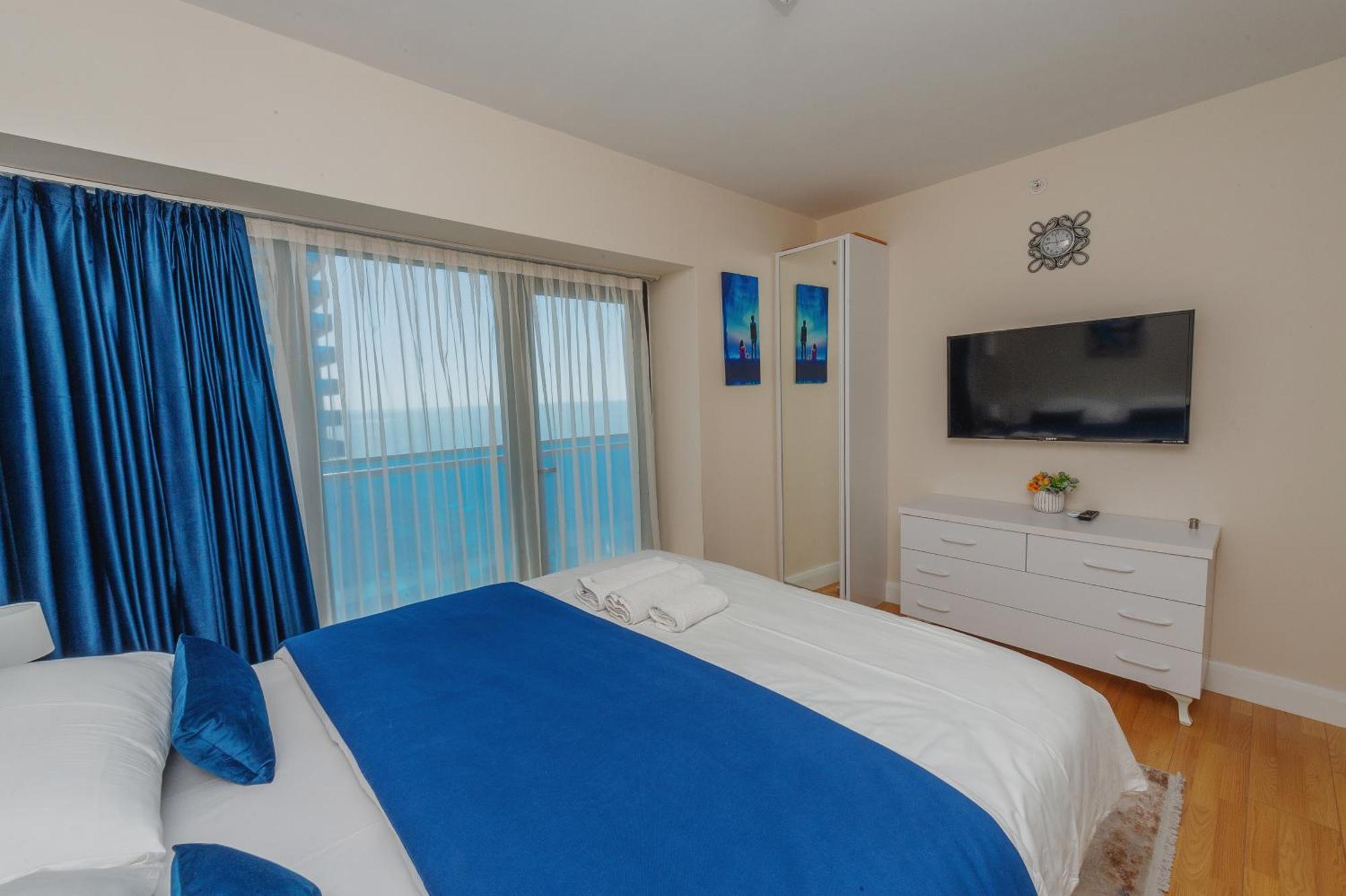 Orbi City Suite Batumi Exterior photo